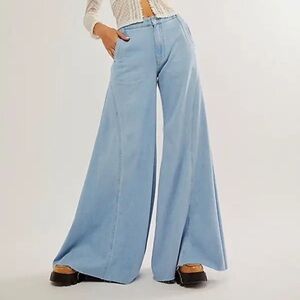 Free people size 26 - Chase the Sun Extreme Wide-Leg Women Jeans
